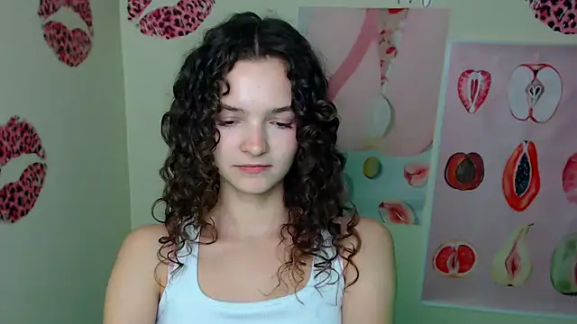 _SusieSu_'s cam snapshot