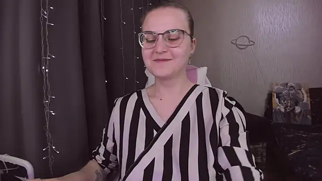 MissBrightShine's cam snapshot