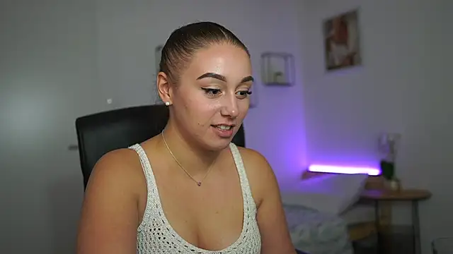 amy_lure's cam snapshot