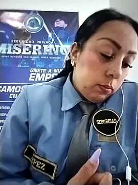 CRISTAL__11's cam snapshot