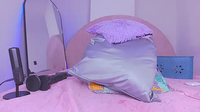 violett_lo's cam snapshot