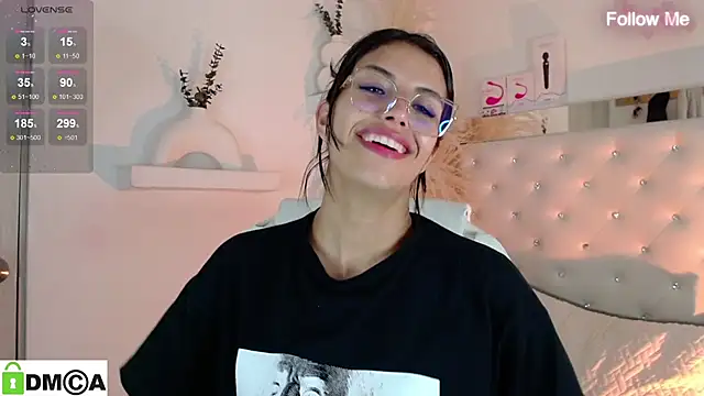 zoe_sexy_latin_19's cam snapshot