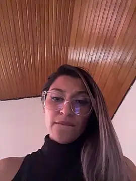 Isabella_Varella's cam snapshot