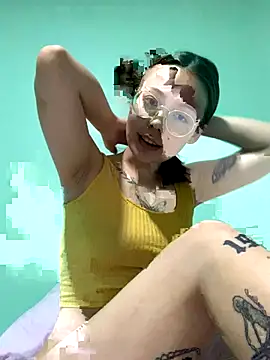 KittyK_at live sex cam