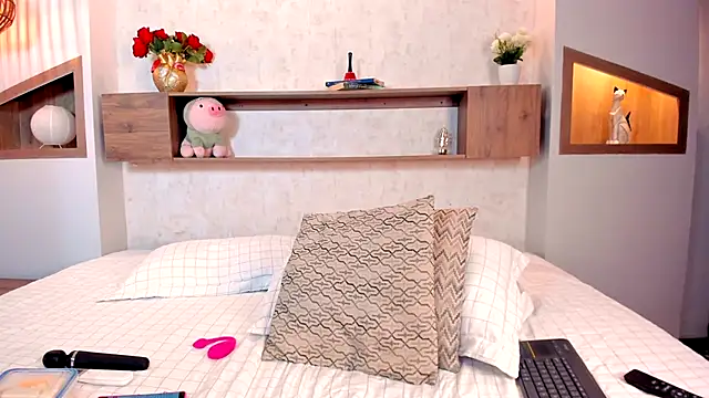 Emilly_Beaumont's cam snapshot