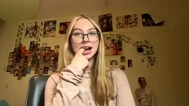 AmandaVyhnal's cam snapshot