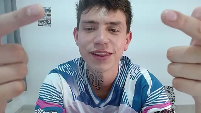 hot_teo_'s cam snapshot