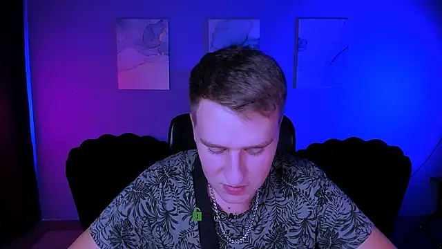 derek_hawk_'s cam snapshot