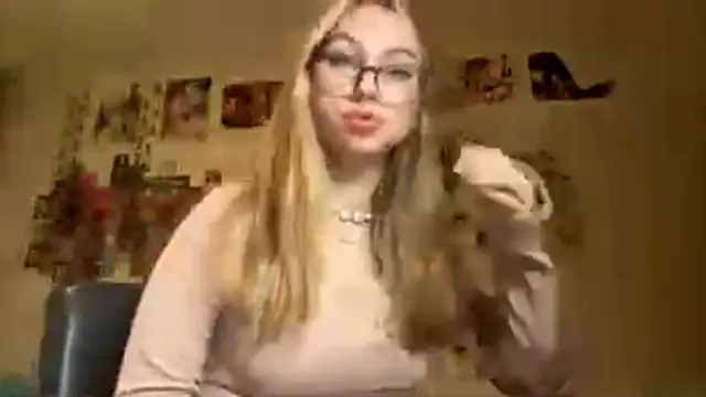 AmandaVyhnal's cam snapshot