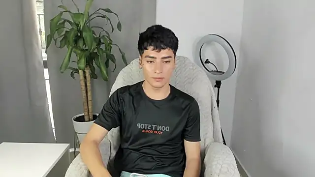 sebas_rose's web cam