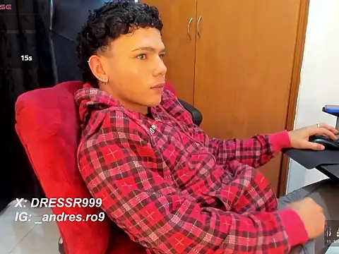 secret_justin7's cam snapshot