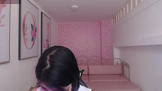 Nina_harpper_'s cam snapshot