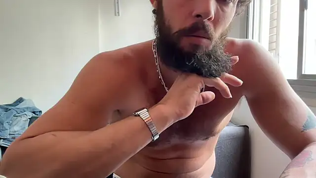 falacomigobbzin's cam snapshot