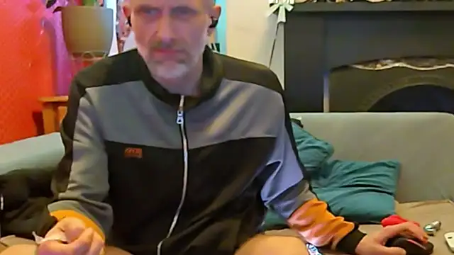 TheOnlyStefanNeeded's cam snapshot