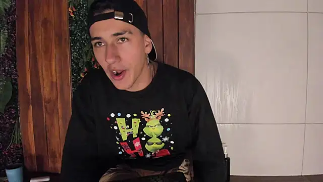 Andy_Joy_'s cam snapshot