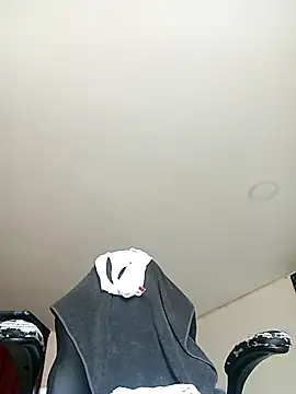 Pingasaboy20's cam snapshot