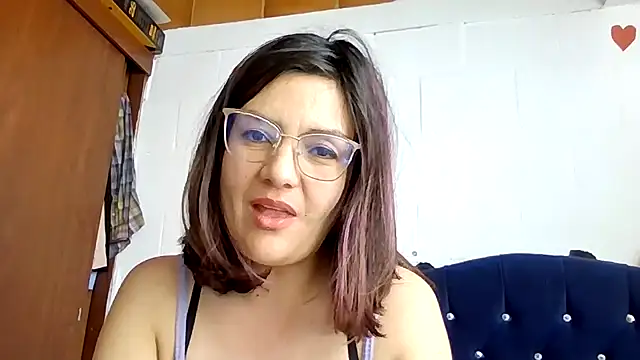 princessbella93's cam snapshot