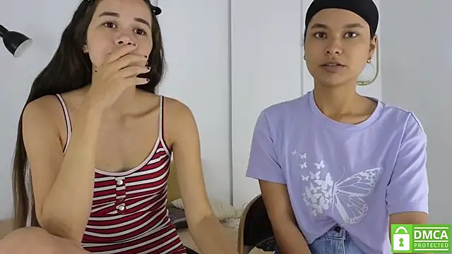 sexychanell_18's cam snapshot