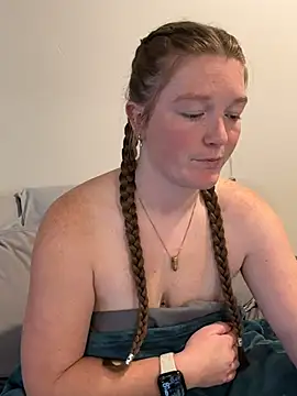 PussiesnCream_'s cam snapshot