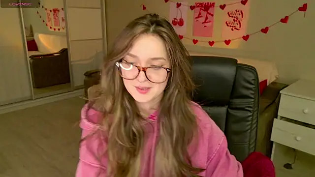 BellaSink's cam snapshot