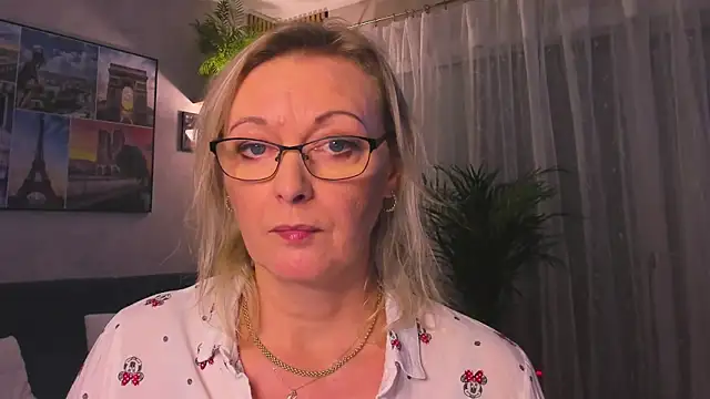 vanessa_chat's cam snapshot