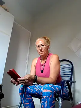 MILEIDE980's cam snapshot