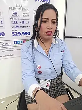 PAULA20-'s cam snapshot