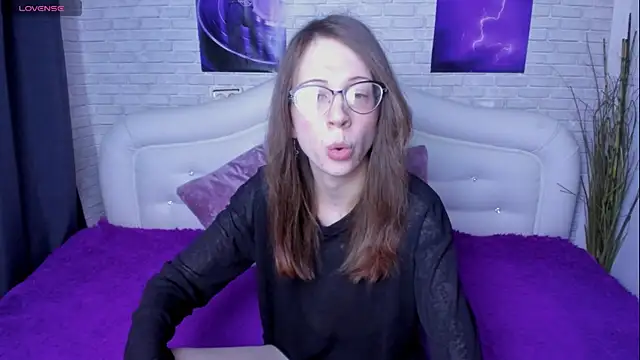 BrielleSummer4u's cam snapshot