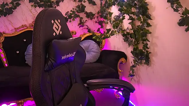 NaomiBaae's cam snapshot