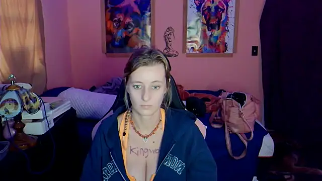 AsiaGoesPro's cam snapshot