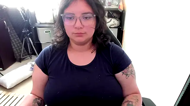 aika-dreams's cam snapshot