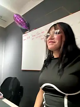 angie_rousse_'s cam snapshot