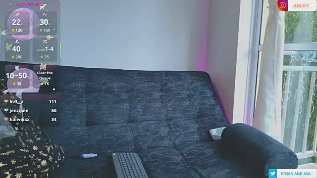 ethan_and_ava's cam snapshot