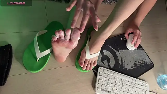 live_sexy's cam snapshot