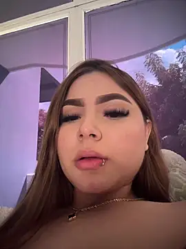 Beella1_'s cam snapshot