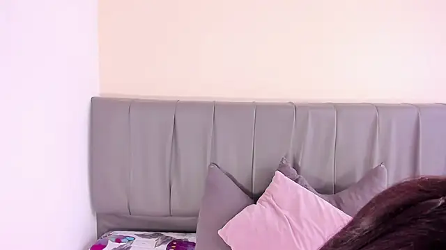 Cherllynn's cam snapshot