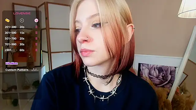 arielabradberry's cam snapshot