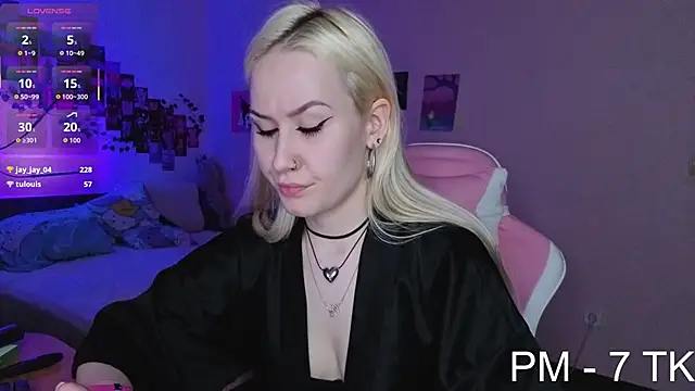 Bunny__of_love's cam snapshot