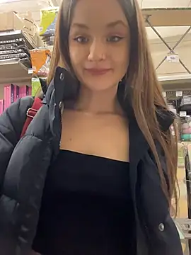 KittyQueeny live sex cam