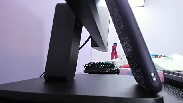 paula_miler1's cam snapshot