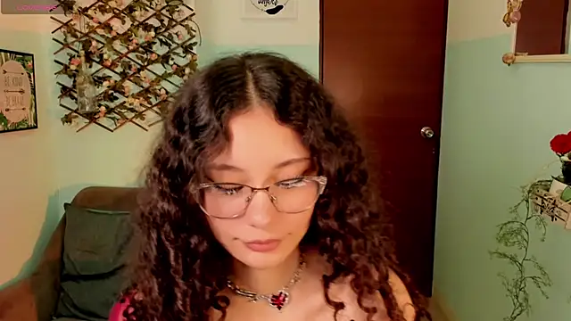 Krysten_Riter's cam snapshot