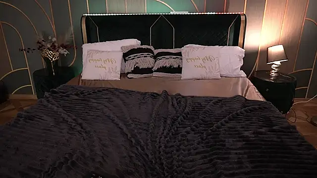 MagicPeachh_'s cam snapshot