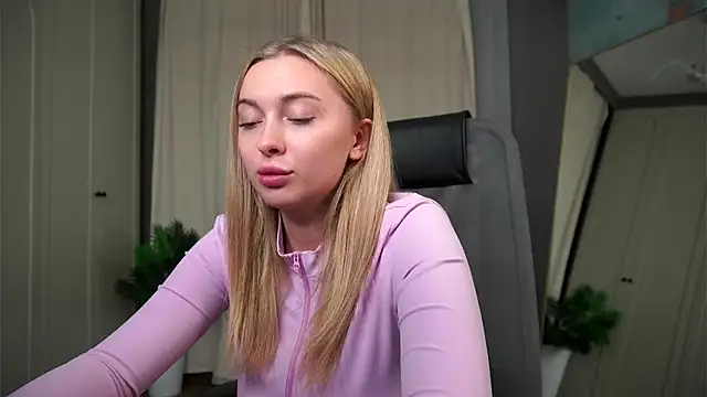 christie_luv's cam snapshot