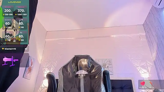 JUANDIAMONDS98 live sex cam