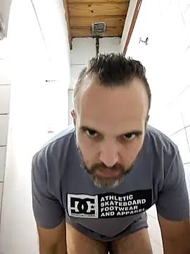 leon3875 live sex cam