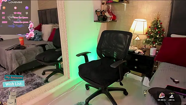 Mariana_c1's cam snapshot