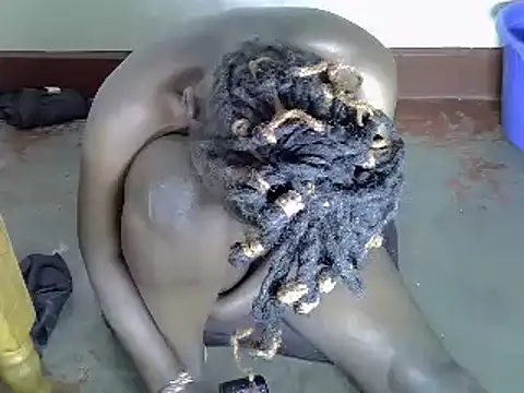 Sweetaggy2's cam snapshot