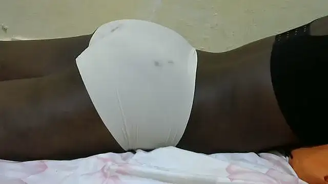 MadameBoikie's cam snapshot