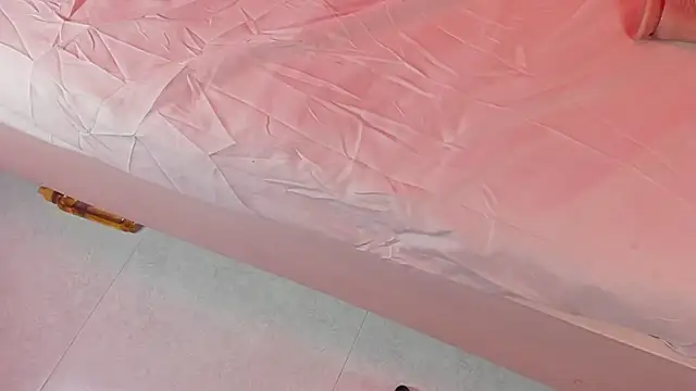 ViolettaLane's cam snapshot