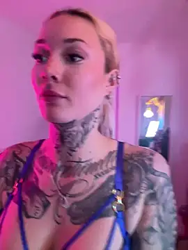 Stella-Kink live sex cam